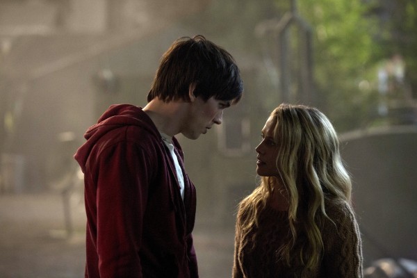 warm-bodies-movie-1