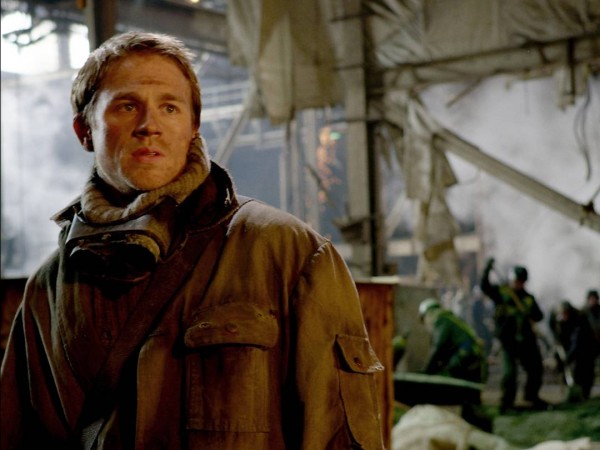 pacific-rim-charlie-hunnam-600x450